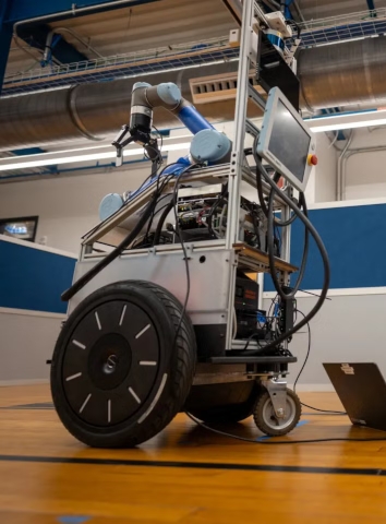 An Autonomous Robot